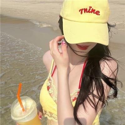 隔楼女孩:我们之间的层距